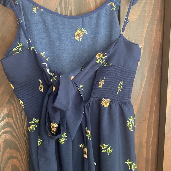 cute jumpsuit with sunflower print altard state - Picture 3 of 4